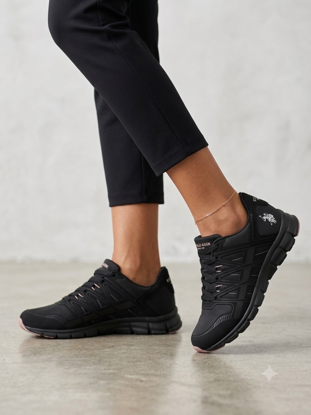 NWT U.S. Polo Assn. Women's Black Sneakers Size 8 Wide Width - Picture 1 of 6